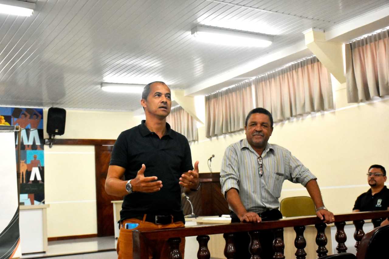 Camacã: Prefeitura entrega CEFIR de graça para Pequenos Produtores